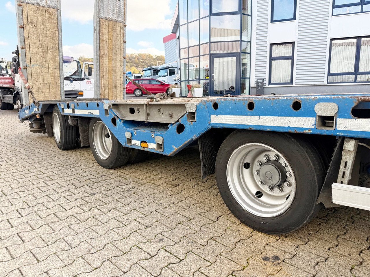 Fliegl SDS 420 T SDS 420 T, Nachlauflenkachse, Verbr. auf 3m, hydr. Rampen - Semirremolque góndola rebajadas: foto 2 Fliegl SDS 420 T SDS 420 T, Nachlauflenkachse, Verbr. auf 3m, hydr. Rampen - Semirremolque góndola rebajadas: foto 2