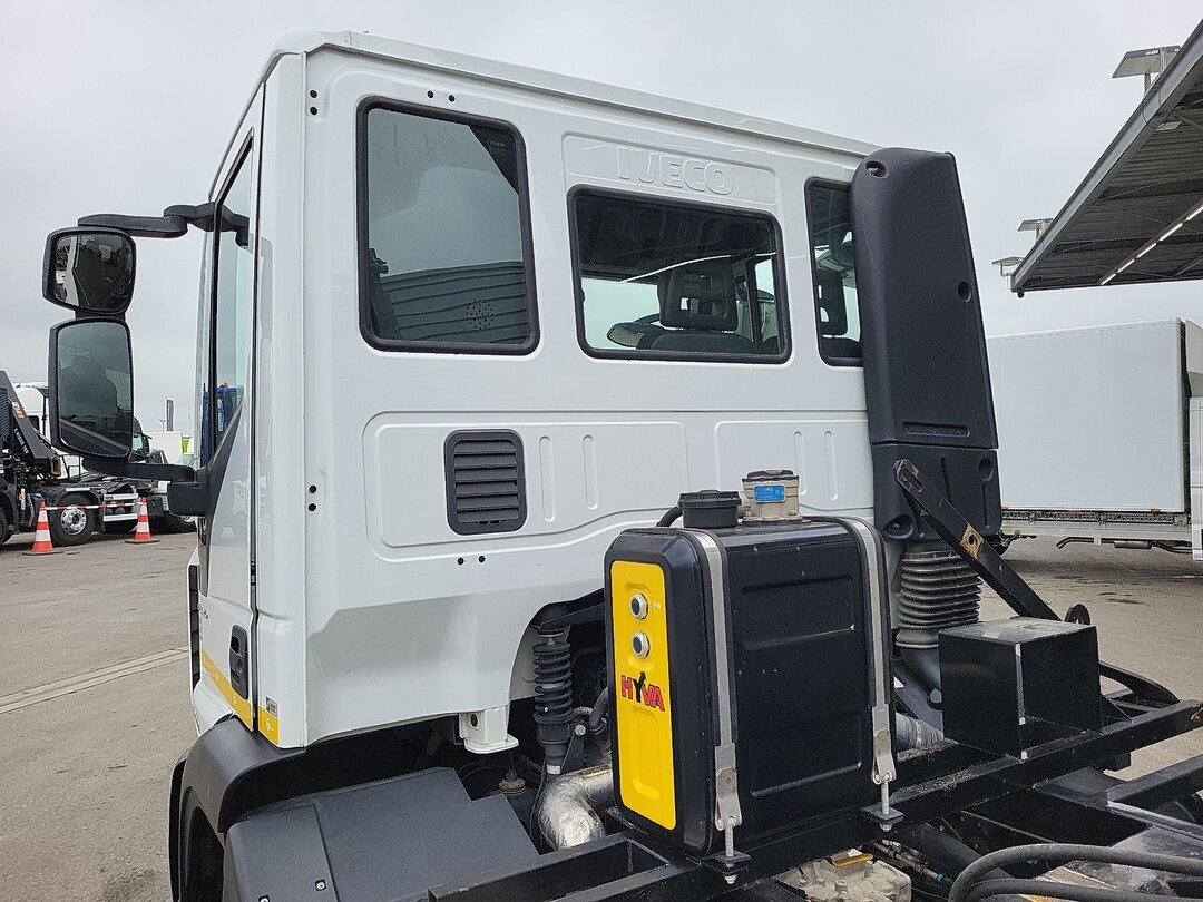 Iveco EuroCargo ML120E22 4x2 EuroCargo ML120E22 4x2, City-Abroller - Camión multibasculante: foto 2 Iveco EuroCargo ML120E22 4x2 EuroCargo ML120E22 4x2, City-Abroller - Camión multibasculante: foto 2