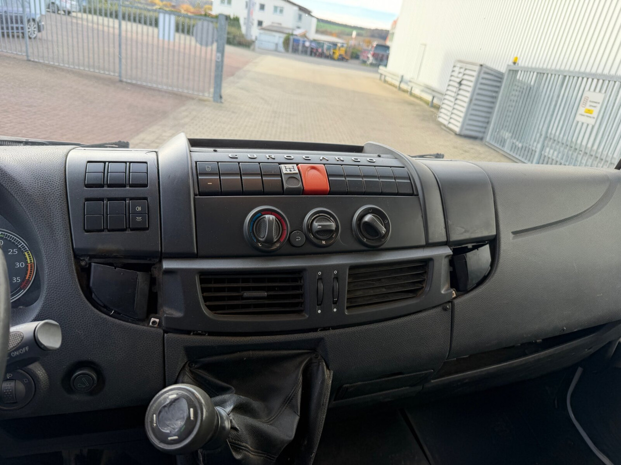 Iveco EuroCargo ML75E16 4x2 EuroCargo ML75E16 4x2, City-Abroller - Camión multibasculante: foto 3 Iveco EuroCargo ML75E16 4x2 EuroCargo ML75E16 4x2, City-Abroller - Camión multibasculante: foto 3