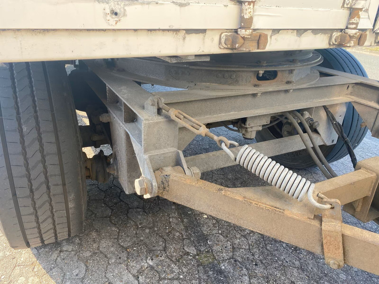 Kofferanhänger mit LBW Kofferanhänger mit LBW, Durchladesystem - Remolque caja cerrada: foto 5 Kofferanhänger mit LBW Kofferanhänger mit LBW, Durchladesystem - Remolque caja cerrada: foto 5