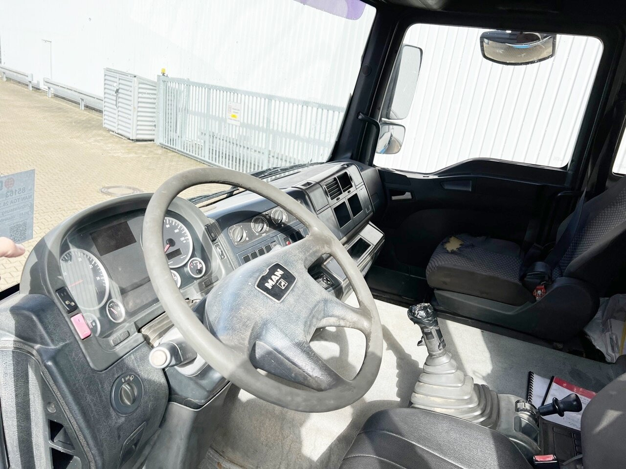 Camión grúa, Camión caja abierta MAN TGA 26.310 6X6 BB TGA 26.310 6X6 BB mit Kran HMF 1253-K4, Funk: foto 6