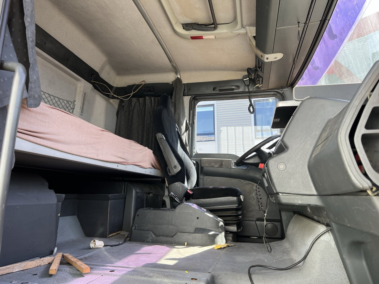 MAN TGA 26.430 6X4 BL TGA 26.430 6X4 BL - Camión chasis: foto 2 MAN TGA 26.430 6X4 BL TGA 26.430 6X4 BL - Camión chasis: foto 2