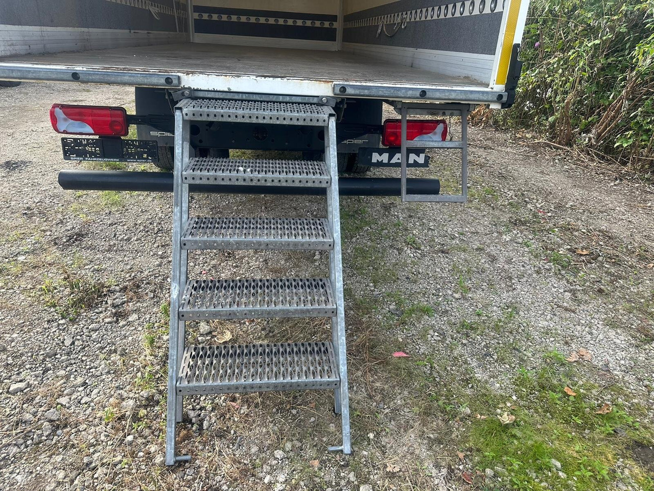 Camión caja cerrada MAN TGL 8.150 4x2 BL TGL 8.150 4x2 BL, Möbelkoffer mit Rolltor: foto 13