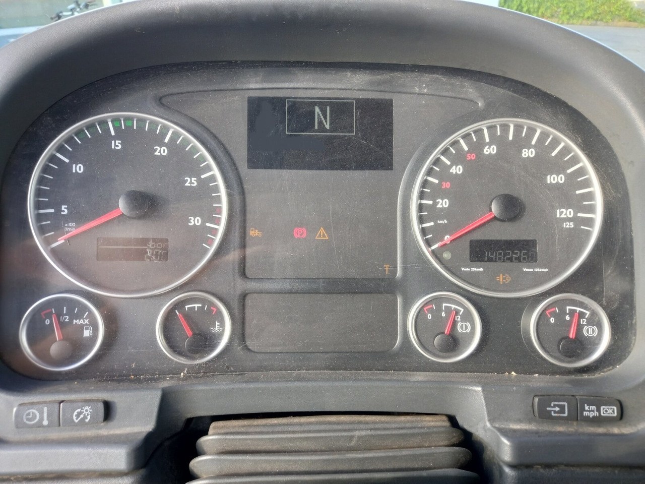 Camión caja abierta MAN TGL TS 754 F: foto 9