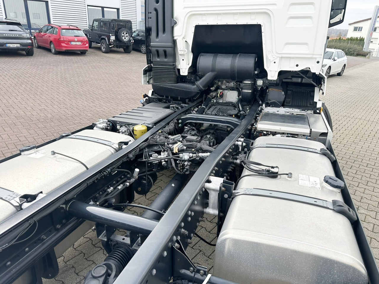 MAN TGS 26.480 6x2-4 LL TGS 26.480 6x2-4 LL, Retarder, Lenk-/Liftachse, Standklima - Camión chasis: foto 4 MAN TGS 26.480 6x2-4 LL TGS 26.480 6x2-4 LL, Retarder, Lenk-/Liftachse, Standklima - Camión chasis: foto 4