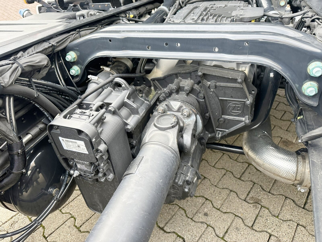 MAN TGS 26.480 6x2-4 LL TGS 26.480 6x2-4 LL, Retarder, Lenk-/Liftachse, Standklima - Camión chasis: foto 5 MAN TGS 26.480 6x2-4 LL TGS 26.480 6x2-4 LL, Retarder, Lenk-/Liftachse, Standklima - Camión chasis: foto 5