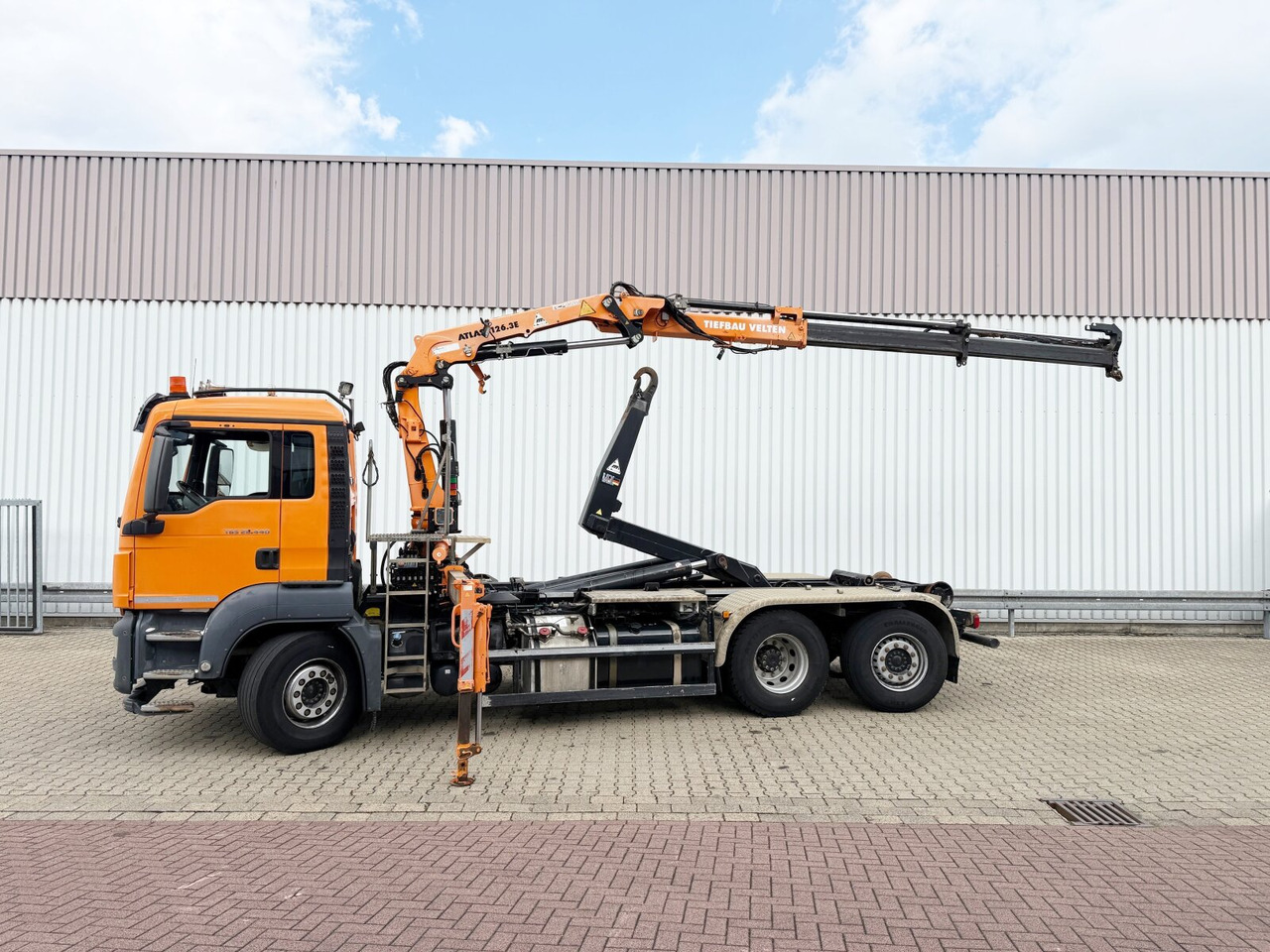 Leasing de MAN TGS 28.440 6x2-4 BL TGS 28.440 6x2-4 BL, Lenk-/Liftachse, Kran Atlas 126.3E-A2L, Funk MAN TGS 28.440 6x2-4 BL TGS 28.440 6x2-4 BL, Lenk-/Liftachse, Kran Atlas 126.3E-A2L, Funk: foto 15