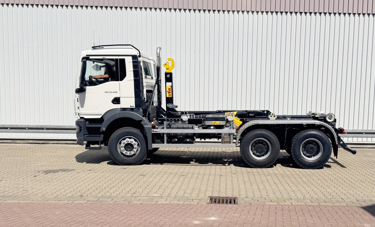 MAN TGS 33.440 BB 6x4 TGS 33.440 BB 6x4 - Camión multibasculante: foto 1 MAN TGS 33.440 BB 6x4 TGS 33.440 BB 6x4 - Camión multibasculante: foto 1
