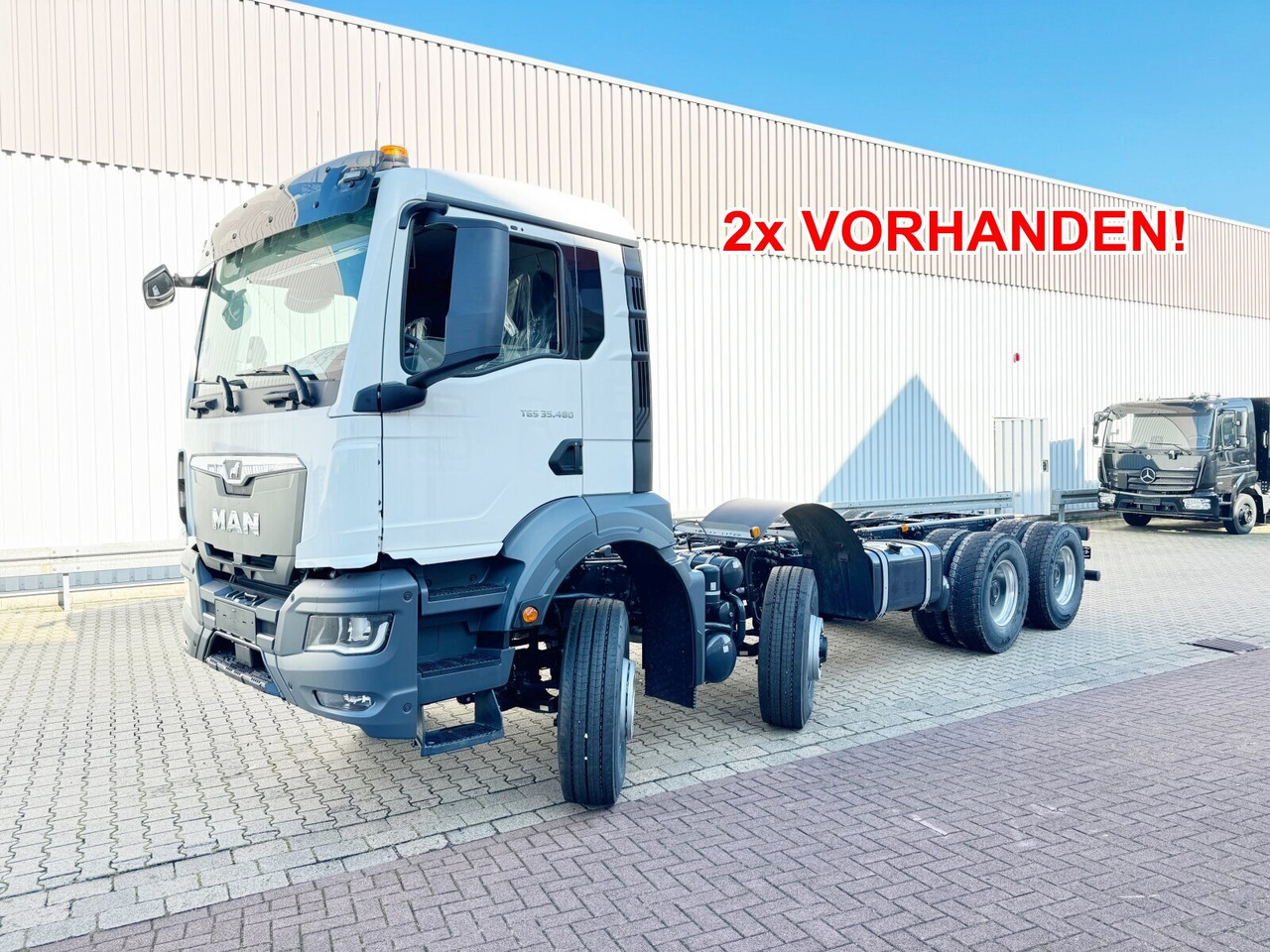 MAN TGS 35.480 8x6H BL CH TGS 35.480 8x6H BL CH, HydroDrive, Navi, Nebenantrieb - Camión chasis: foto 1 MAN TGS 35.480 8x6H BL CH TGS 35.480 8x6H BL CH, HydroDrive, Navi, Nebenantrieb - Camión chasis: foto 1