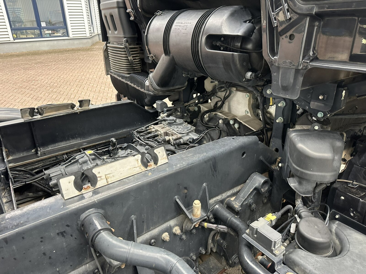 MAN TGS 35.500 8x8 BB TGS 35.500 8x8 BB, Meiller Bordmatik - Camión volquete: foto 5 MAN TGS 35.500 8x8 BB TGS 35.500 8x8 BB, Meiller Bordmatik - Camión volquete: foto 5