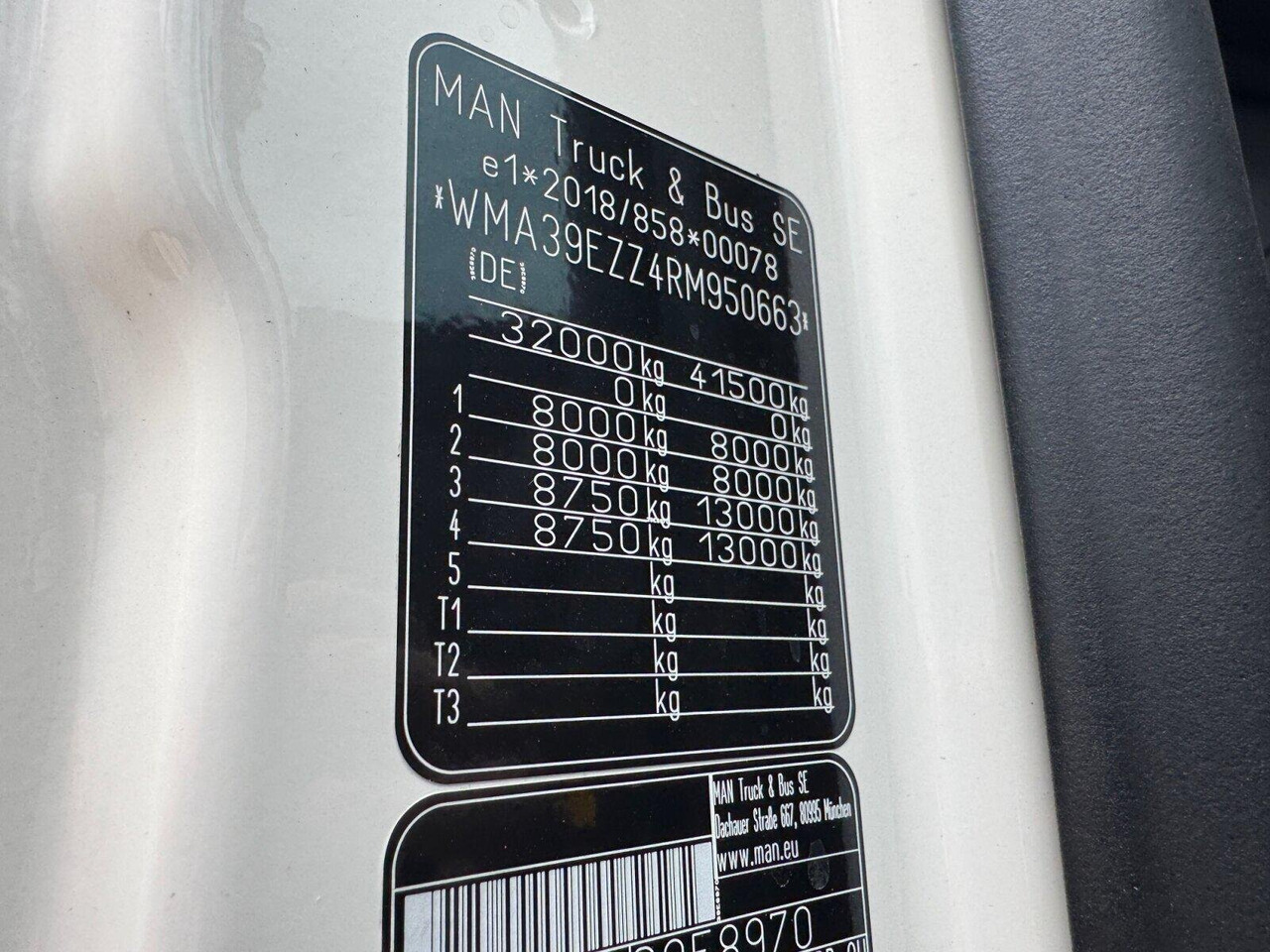 MAN TGS 41.440 8x4 BB TGS 41.440 8x4 BB, Bordmatik, ca. 16m³ - Camión volquete: foto 3 MAN TGS 41.440 8x4 BB TGS 41.440 8x4 BB, Bordmatik, ca. 16m³ - Camión volquete: foto 3
