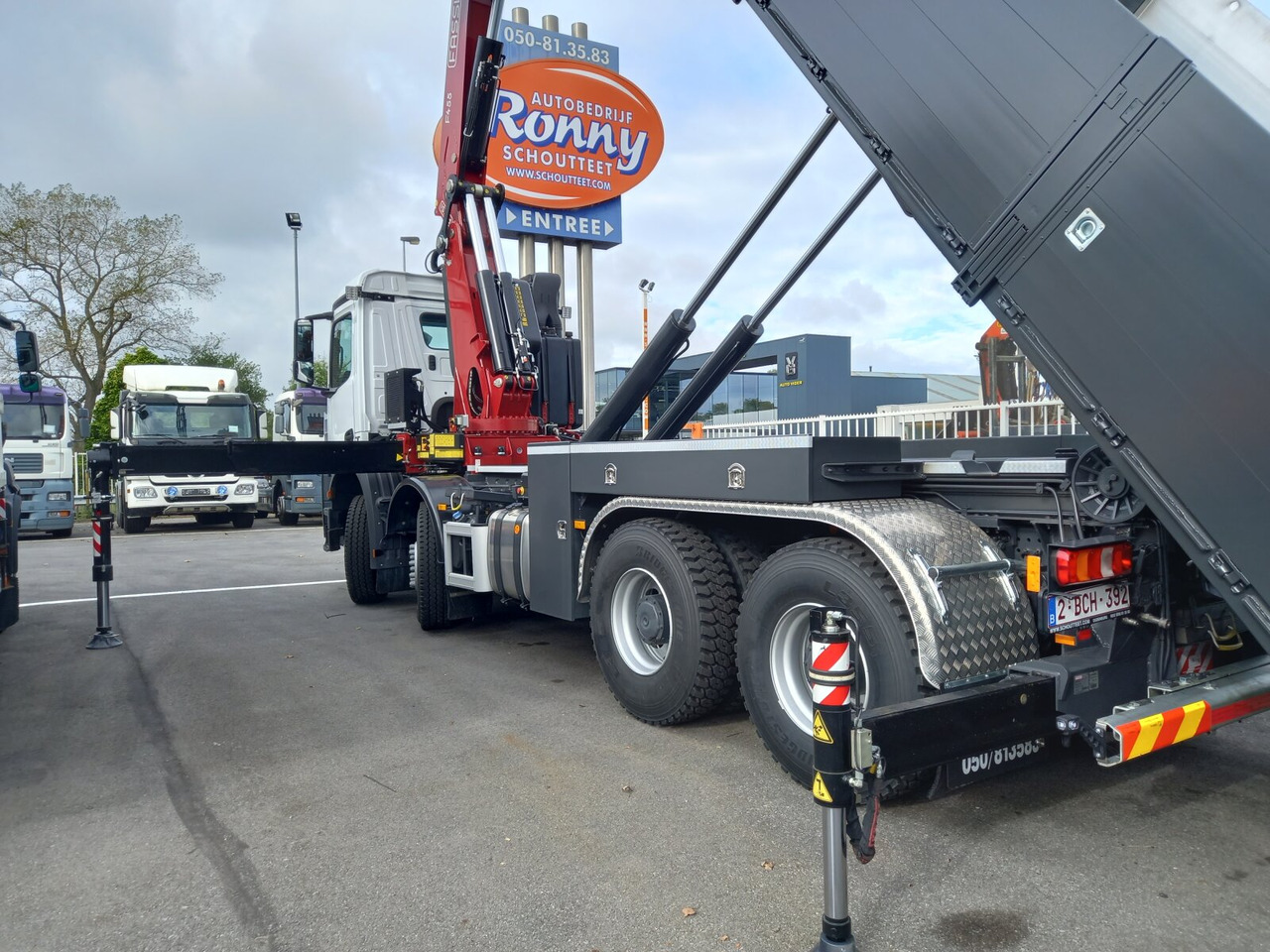 Mercedes-Benz - AROCS 4142 K 8x4 - Camión portacontenedor de cadenas, Camión grúa: foto 4 Mercedes-Benz - AROCS 4142 K 8x4 - Camión portacontenedor de cadenas, Camión grúa: foto 4