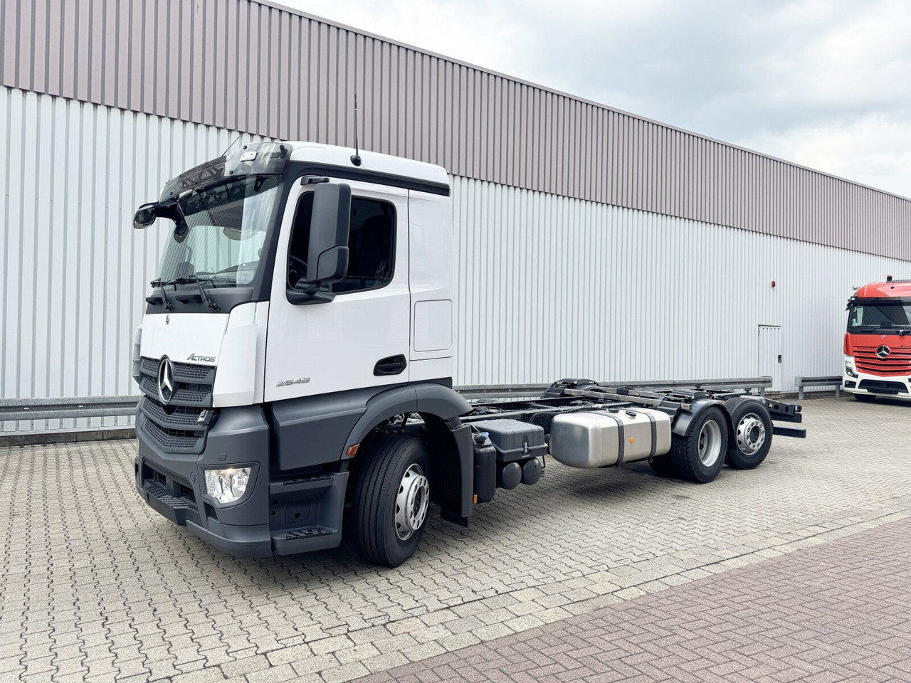 Mercedes-Benz Actros 2548 L 6x2 Actros 2548 L 6x2, Retarder, Lenk-/Liftachse - Camión chasis: foto 1 Mercedes-Benz Actros 2548 L 6x2 Actros 2548 L 6x2, Retarder, Lenk-/Liftachse - Camión chasis: foto 1