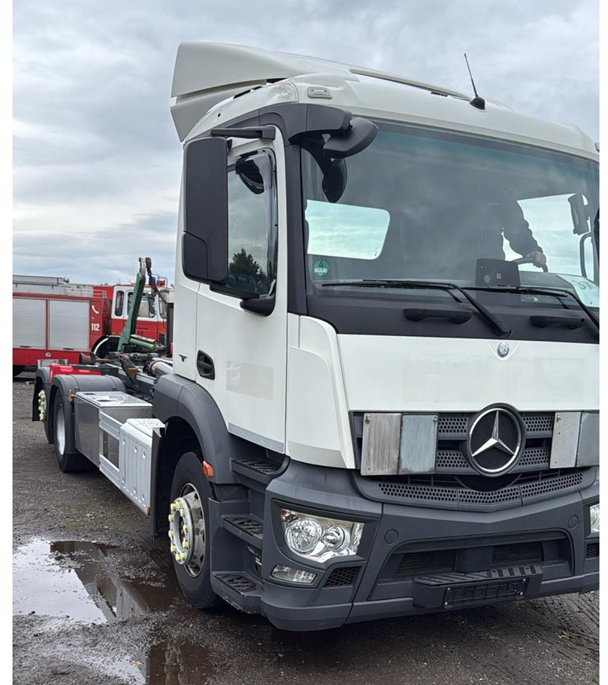 Mercedes-Benz Antos 2643 L 6x2 Antos 2643 L 6x2 - Camión multibasculante: foto 2 Mercedes-Benz Antos 2643 L 6x2 Antos 2643 L 6x2 - Camión multibasculante: foto 2