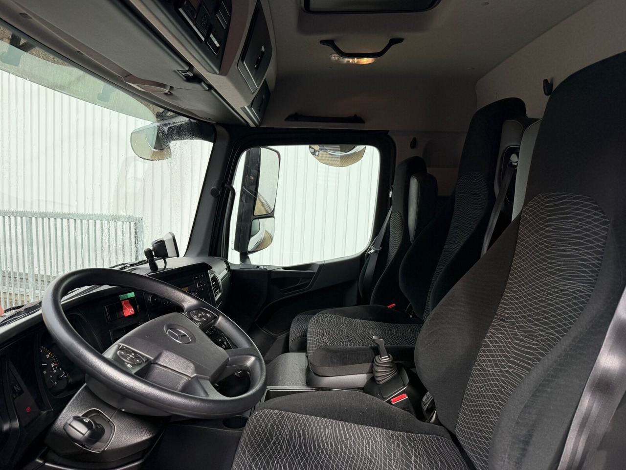 Mercedes-Benz Arocs 1827 A 4x4 Arocs 1827 A 4x4, Ex-! - Camión caja abierta: foto 2 Mercedes-Benz Arocs 1827 A 4x4 Arocs 1827 A 4x4, Ex-! - Camión caja abierta: foto 2