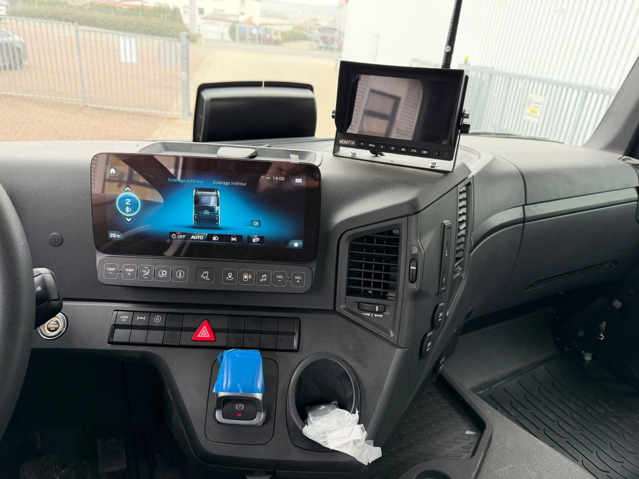 Mercedes-Benz Arocs 1840 K 4x2 Arocs 1840 K 4x2, MultimediaCockpit, 2x Nebenantrieb, NMV & Motorabtrieb - Camión multibasculante: foto 5 Mercedes-Benz Arocs 1840 K 4x2 Arocs 1840 K 4x2, MultimediaCockpit, 2x Nebenantrieb, NMV & Motorabtrieb - Camión multibasculante: foto 5