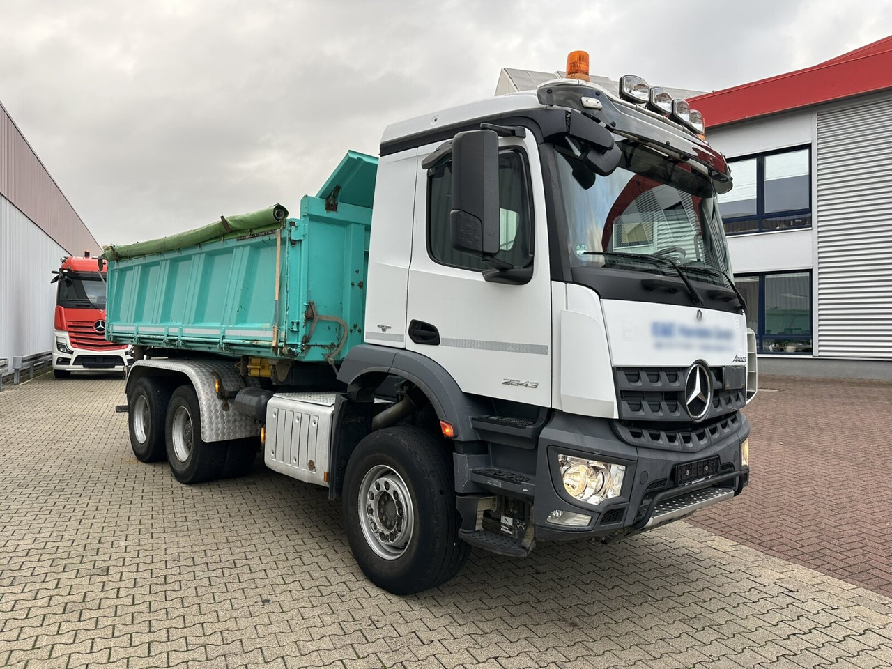 Mercedes-Benz Arocs 2643 K 6x4 Arocs 2643 K 6x4, Rollplane, Meiller - Camión volquete: foto 3 Mercedes-Benz Arocs 2643 K 6x4 Arocs 2643 K 6x4, Rollplane, Meiller - Camión volquete: foto 3