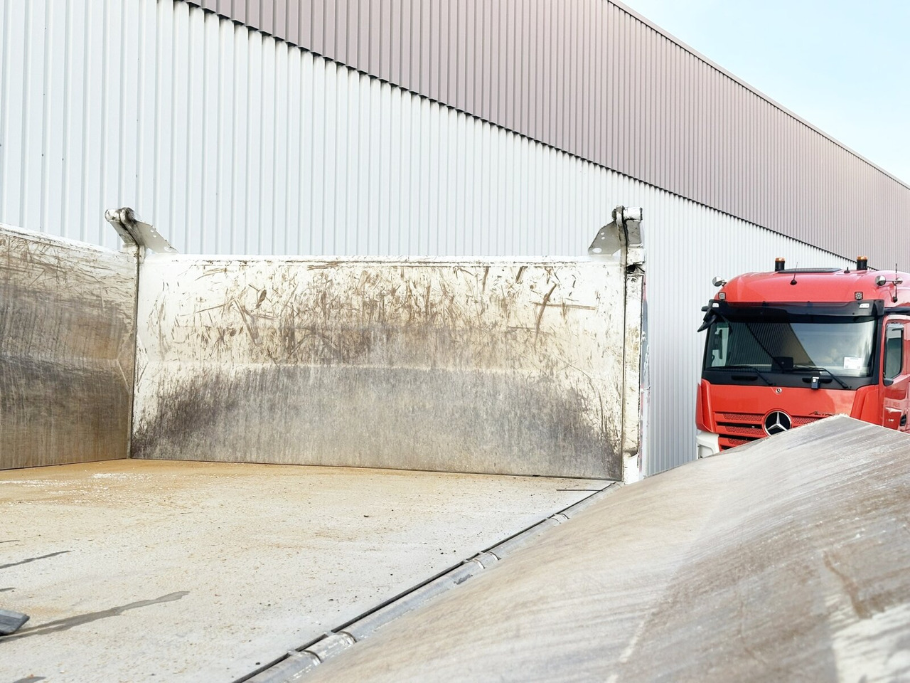 Mercedes-Benz Arocs 3445 K 8x4/4 Arocs 3445 K 8x4/4, Meiller Bordmatik links - Camión volquete: foto 5 Mercedes-Benz Arocs 3445 K 8x4/4 Arocs 3445 K 8x4/4, Meiller Bordmatik links - Camión volquete: foto 5