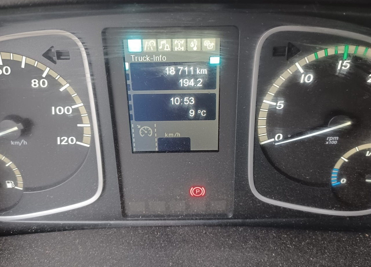 Mercedes-Benz Atego 1530 K 4x2 Atego 1530 K 4x2, 2x AHK - Camión volquete: foto 4 Mercedes-Benz Atego 1530 K 4x2 Atego 1530 K 4x2, 2x AHK - Camión volquete: foto 4