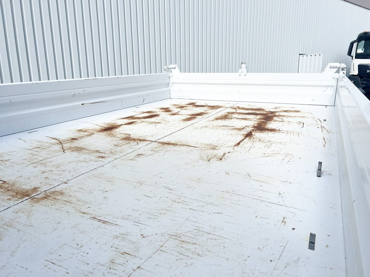 Mercedes-Benz Atego 818/23 K 4x2 Atego 818/23 K 4x2, 2x AHK, Meiller-Kipper, mehrfach Vorhanden! - Camión volquete: foto 2 Mercedes-Benz Atego 818/23 K 4x2 Atego 818/23 K 4x2, 2x AHK, Meiller-Kipper, mehrfach Vorhanden! - Camión volquete: foto 2