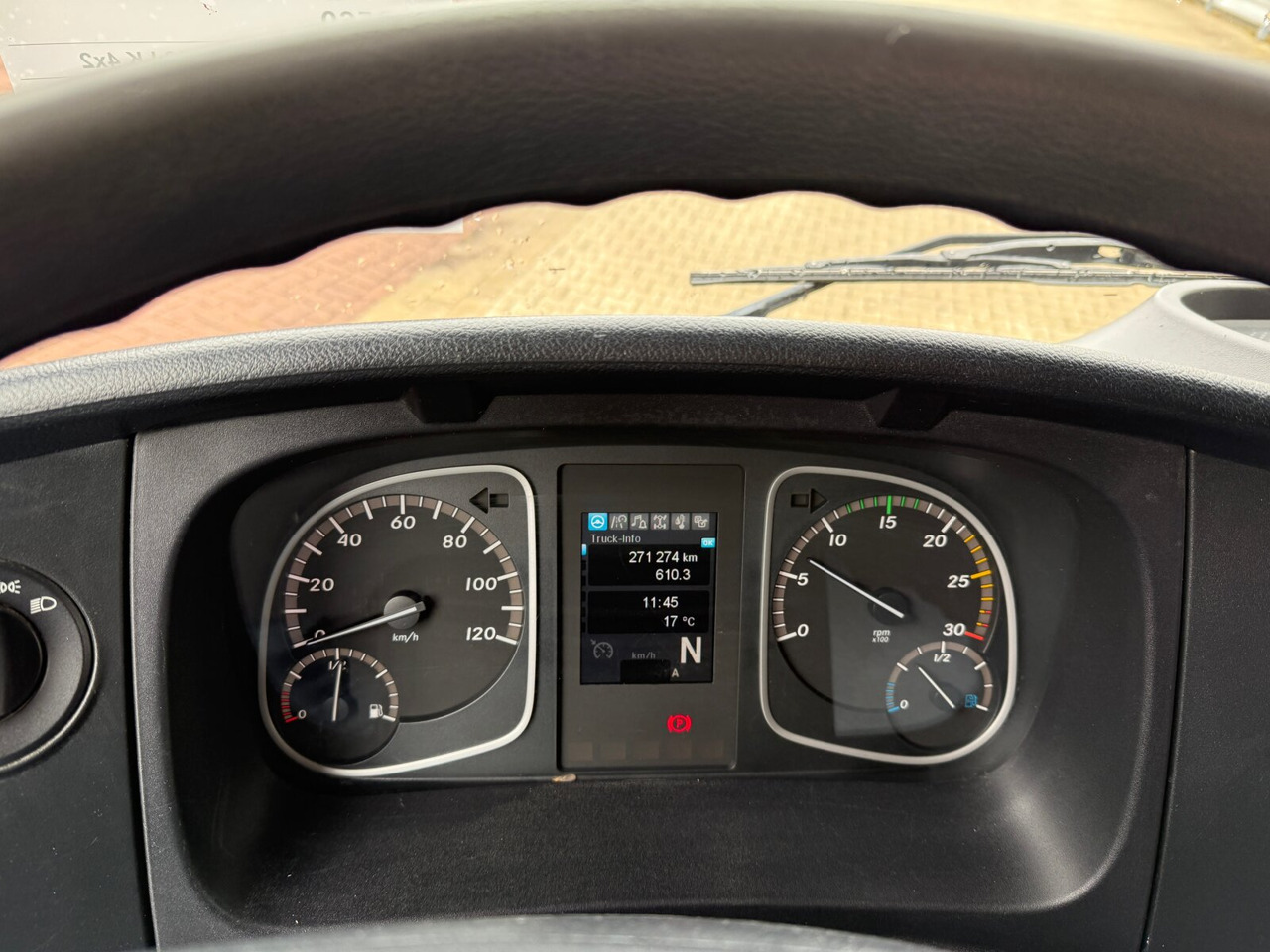 Mercedes-Benz Atego 818/23 LK 4x2 Atego 818/23 LK 4x2, 2x AHK - Camión volquete: foto 4 Mercedes-Benz Atego 818/23 LK 4x2 Atego 818/23 LK 4x2, 2x AHK - Camión volquete: foto 4