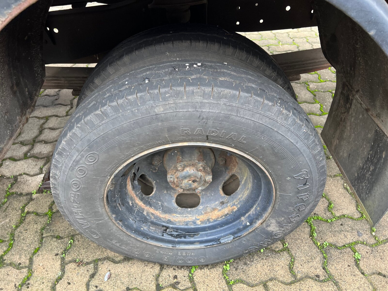 Camión lona Mercedes-Benz L 407 D 4x2 Doka L 407 D 4x2 Doka, Ex-THW: foto 6
