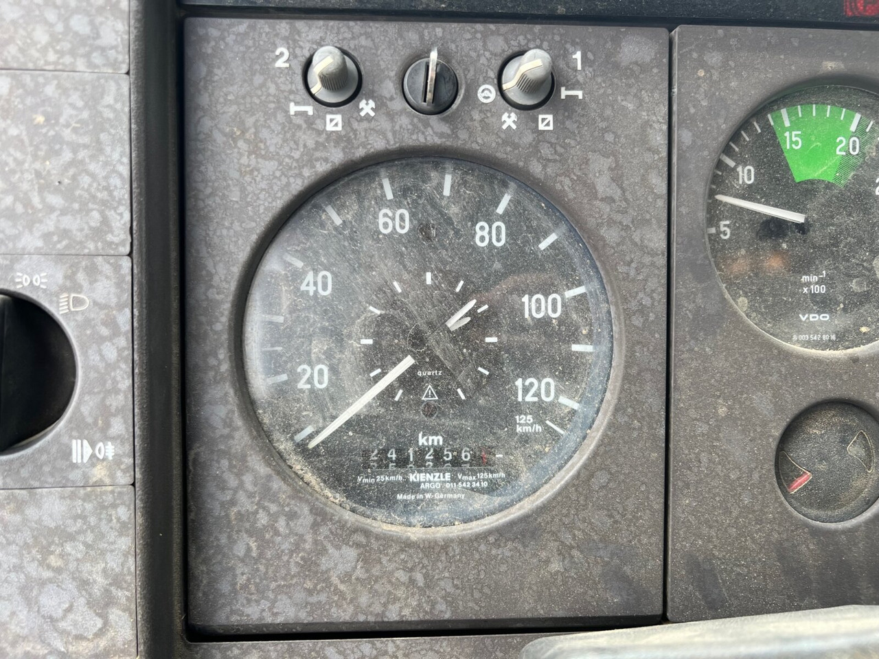 Mercedes-Benz LK 1117 K 4x2 LK 1117 K 4x2, 6-Zylinder Motor, 2x AHK - Camión volquete: foto 3 Mercedes-Benz LK 1117 K 4x2 LK 1117 K 4x2, 6-Zylinder Motor, 2x AHK - Camión volquete: foto 3