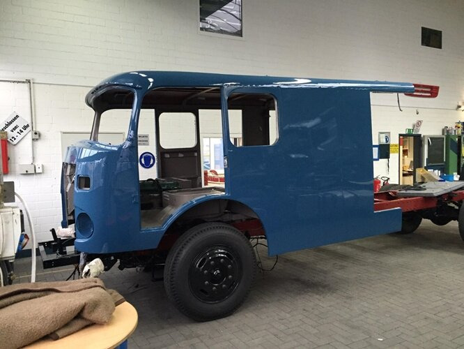 Leasing de Mercedes-Benz - LP710/32 LF16V LP710/32, Autotransporter Mercedes-Benz - LP710/32 LF16V LP710/32, Autotransporter: foto 8