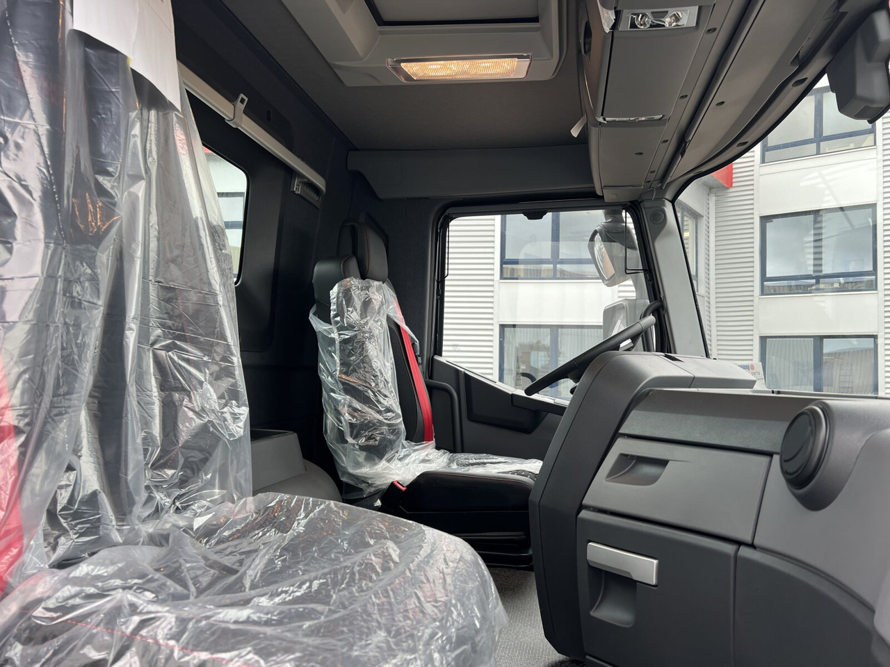 Camión multibasculante, Camión grúa nuevo Renault C 480 8x4 C 480 8x4, Kran 15-35m/t: foto 7 Camión multibasculante, Camión grúa nuevo Renault C 480 8x4 C 480 8x4, Kran 15-35m/t: foto 7