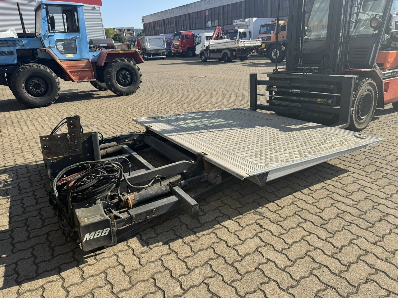 MBB C 2000 S Ladebordwand MBB C 2000 S Ladebordwand - Semirremolque: foto 1 MBB C 2000 S Ladebordwand MBB C 2000 S Ladebordwand - Semirremolque: foto 1