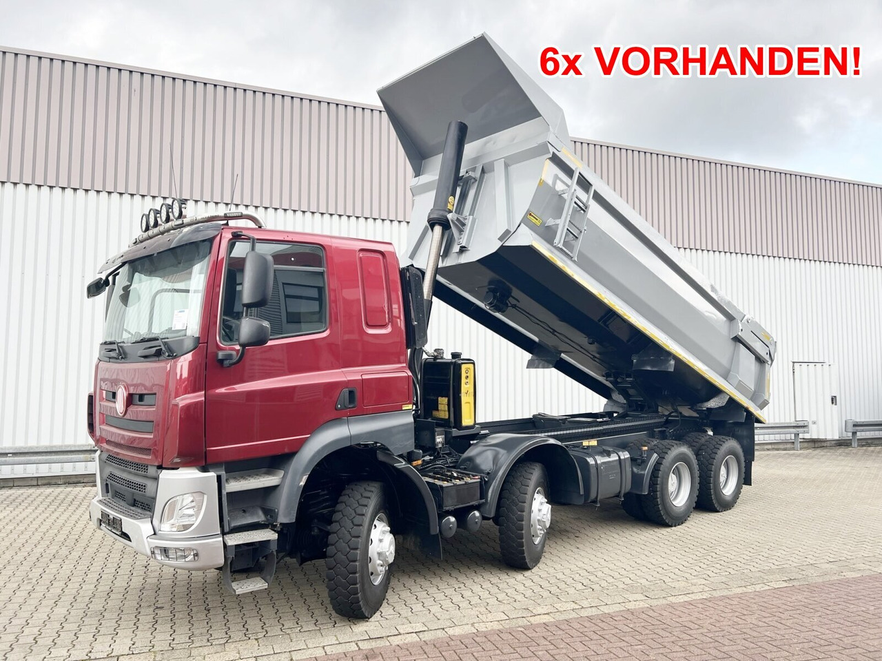 Tatra Phoenix 8x8 Phoenix 8x8, Stahlmulde ca. 22m³, hydr. Heckklappe - Dúmper: foto 1 Tatra Phoenix 8x8 Phoenix 8x8, Stahlmulde ca. 22m³, hydr. Heckklappe - Dúmper: foto 1