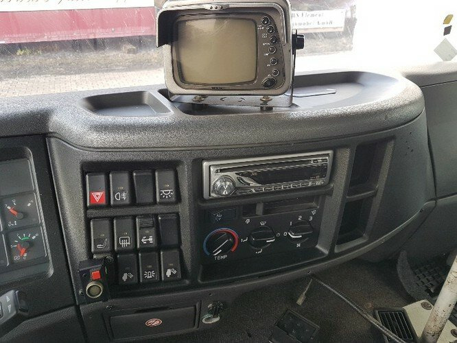 Volvo FL 612 L FL 612 L, Abschleppwagen Hubbrille 3 to - Camión portavehículos: foto 5 Volvo FL 612 L FL 612 L, Abschleppwagen Hubbrille 3 to - Camión portavehículos: foto 5