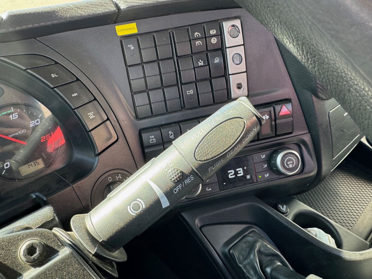 Camión volquete X-Way AD260X46Z 6x4 X-Way AD260X46Z 6x4, Bordmatik: foto 7