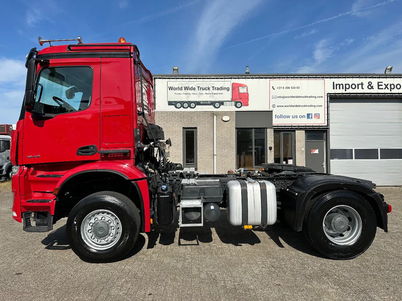 Mercedes-Benz Arocs 1824 4x4 ALLROAD + KIPPER HYDRAULIC + 334.231 KM + SPRING / SPRING + EURO 6 - Cabeza tractora: foto 2 Mercedes-Benz Arocs 1824 4x4 ALLROAD + KIPPER HYDRAULIC + 334.231 KM + SPRING / SPRING + EURO 6 - Cabeza tractora: foto 2