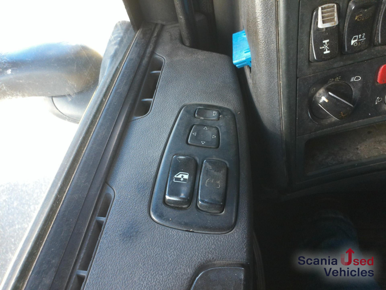 SCANIA R 420 LA4x2MEB Volumen MEGA Jumbo Vollluft - Cabeza tractora: foto 5 SCANIA R 420 LA4x2MEB Volumen MEGA Jumbo Vollluft - Cabeza tractora: foto 5