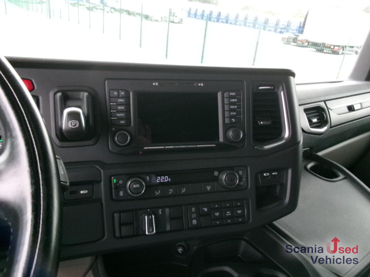 SCANIA R 450 A4x2EB 2 Tanks Standklima TOP!!! - Cabeza tractora: foto 3 SCANIA R 450 A4x2EB 2 Tanks Standklima TOP!!! - Cabeza tractora: foto 3