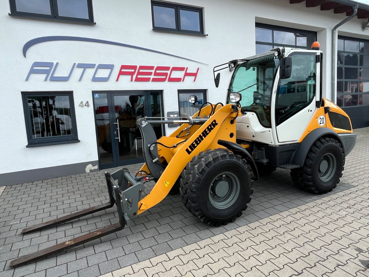Liebherr 506 Compact Schaufel Gabel - Cargadora de ruedas: foto 1 Liebherr 506 Compact Schaufel Gabel - Cargadora de ruedas: foto 1