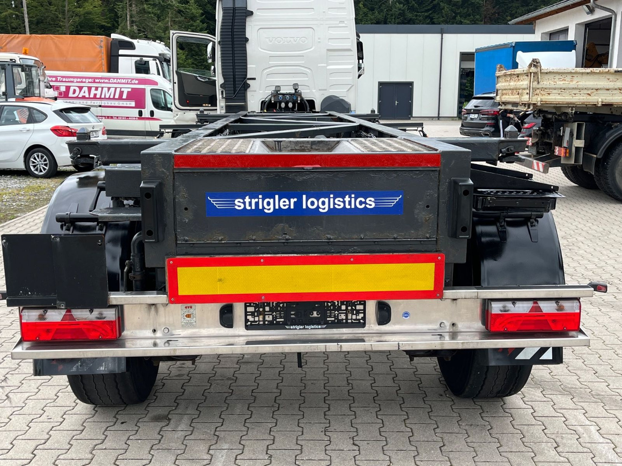 Schwarzmüller S1 R-Serie Tank Chassis ADR SAF Alufelgen - Semirremolque portacontenedore/ Intercambiable: foto 4 Schwarzmüller S1 R-Serie Tank Chassis ADR SAF Alufelgen - Semirremolque portacontenedore/ Intercambiable: foto 4