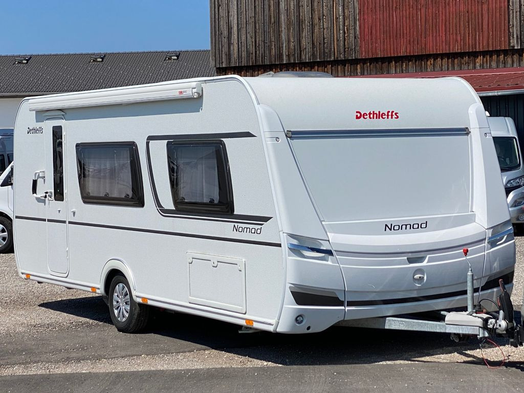 Dethleffs Nomad 520 ELT, Heckbad, SAT, Mover, Markise, ec - Caravana: foto 1 Dethleffs Nomad 520 ELT, Heckbad, SAT, Mover, Markise, ec - Caravana: foto 1