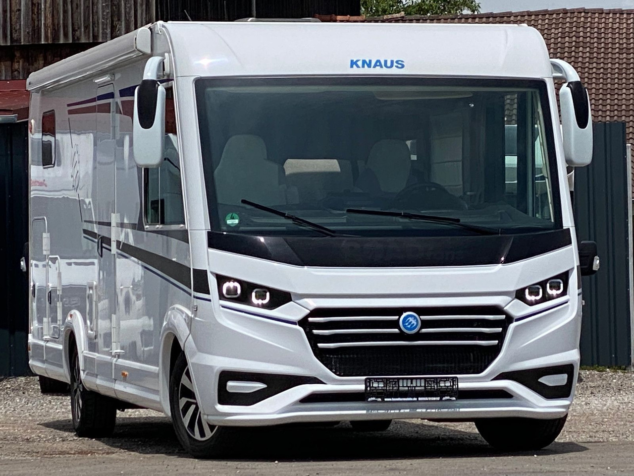 Knaus Live I 700 MEG,Automatik, Längsbetten - Autocaravana integral: foto 1 Knaus Live I 700 MEG,Automatik, Längsbetten - Autocaravana integral: foto 1