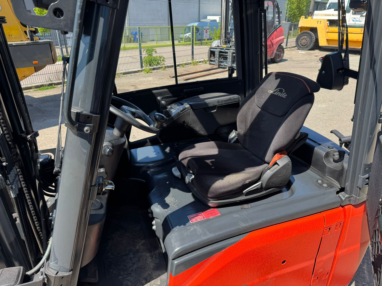 Linde E20L-02 Triplex Elektro Zinkenverstellgerät - Carretilla elevadora eléctrica: foto 5 Linde E20L-02 Triplex Elektro Zinkenverstellgerät - Carretilla elevadora eléctrica: foto 5