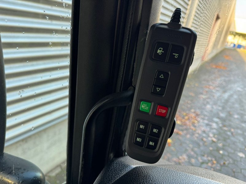 Cabeza tractora Scania R580 / V8 / 6X4 / HighLine / Retarder / NL Truck: foto 17 Cabeza tractora Scania R580 / V8 / 6X4 / HighLine / Retarder / NL Truck: foto 17