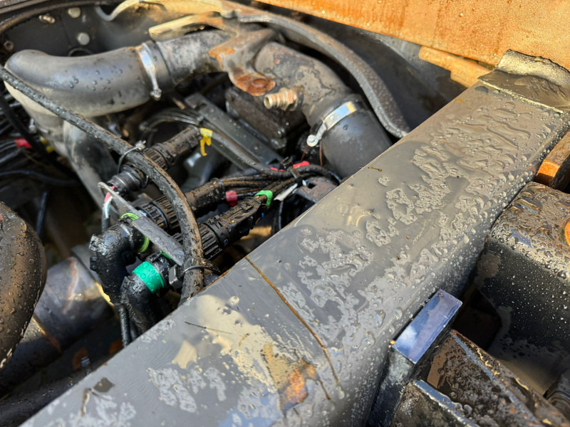 Cabeza tractora Scania R580 / V8 / 6X4 / HighLine / Retarder / NL Truck: foto 18 Cabeza tractora Scania R580 / V8 / 6X4 / HighLine / Retarder / NL Truck: foto 18