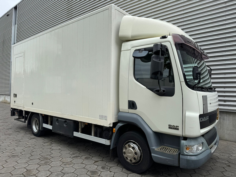 DAF LF 45.150 / Manual / Euro 3 / Tail Lift / TUV: 2-2026 / NL truck - Camión caja cerrada: foto 2 DAF LF 45.150 / Manual / Euro 3 / Tail Lift / TUV: 2-2026 / NL truck - Camión caja cerrada: foto 2