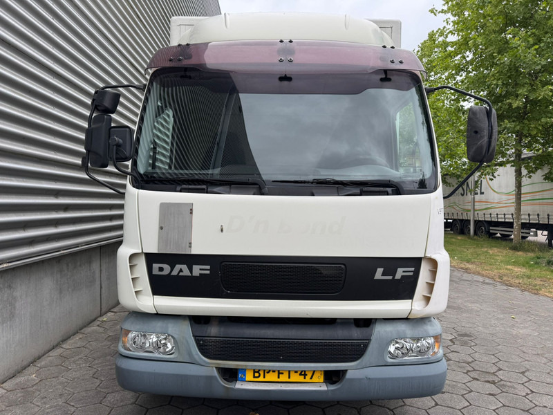 DAF LF 45.150 / Manual / Euro 3 / Tail Lift / TUV: 2-2026 / NL truck - Camión caja cerrada: foto 5 DAF LF 45.150 / Manual / Euro 3 / Tail Lift / TUV: 2-2026 / NL truck - Camión caja cerrada: foto 5