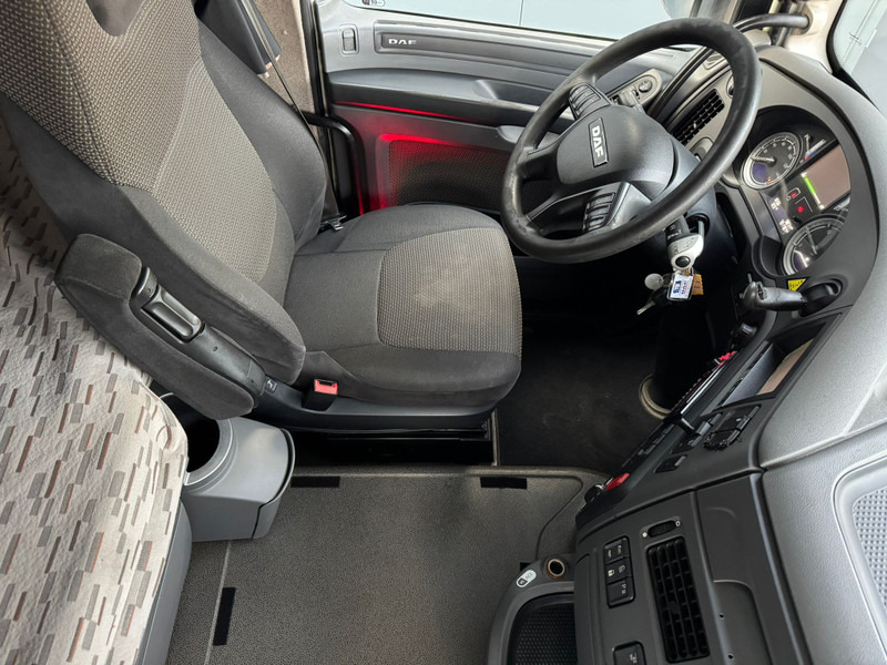 Camión multibasculante DAF XF 440 SC / 6X2 / VDL Hook / TUV: 6-2026 / NL truck: foto 9 Camión multibasculante DAF XF 440 SC / 6X2 / VDL Hook / TUV: 6-2026 / NL truck: foto 9