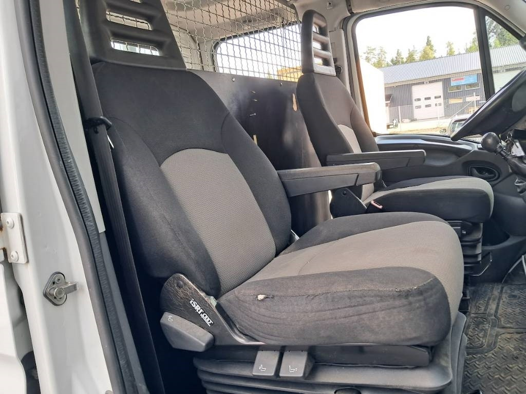 Camión caja abierta Iveco Daily 70 C17 Doppel 3.0: foto 14 Camión caja abierta Iveco Daily 70 C17 Doppel 3.0: foto 14