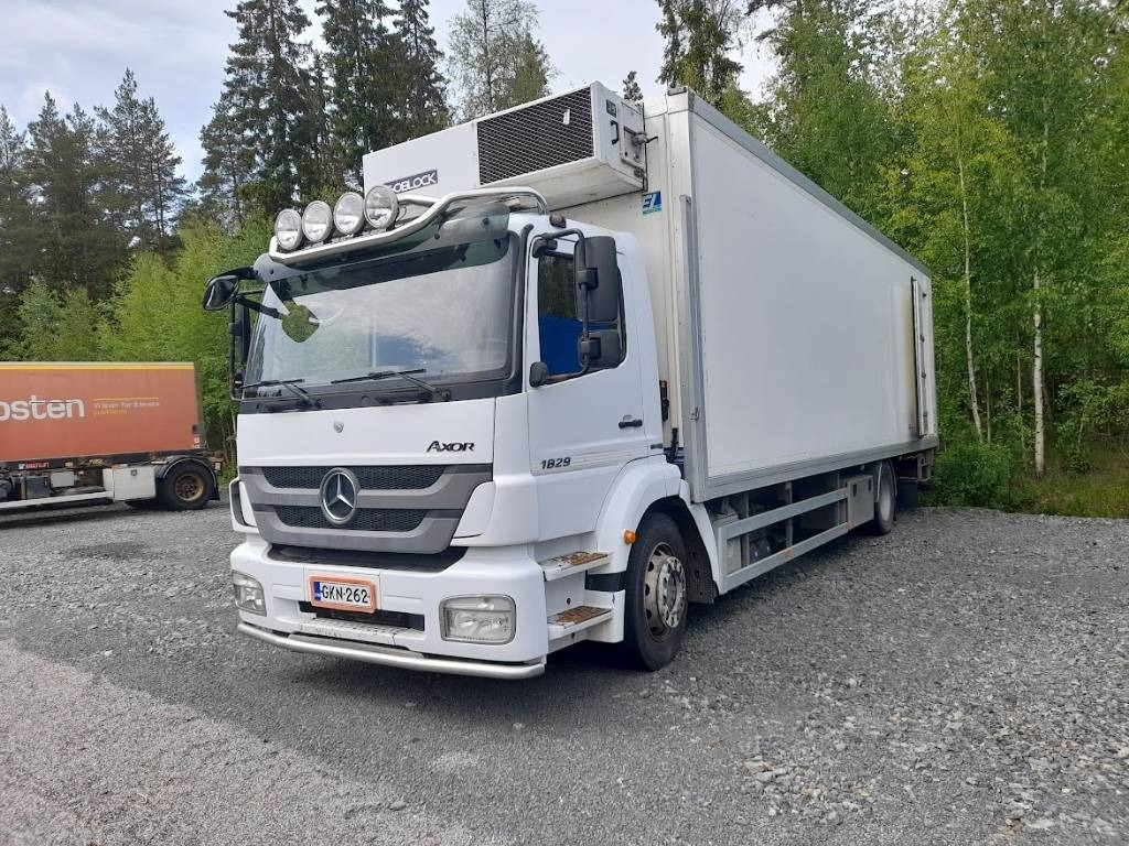 Mercedes-Benz Axor 1829 - Camión frigorífico: foto 2 Mercedes-Benz Axor 1829 - Camión frigorífico: foto 2