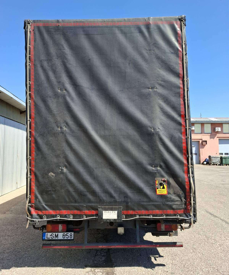Mercedes-Benz 823 L - Camión lona: foto 4 Mercedes-Benz 823 L - Camión lona: foto 4