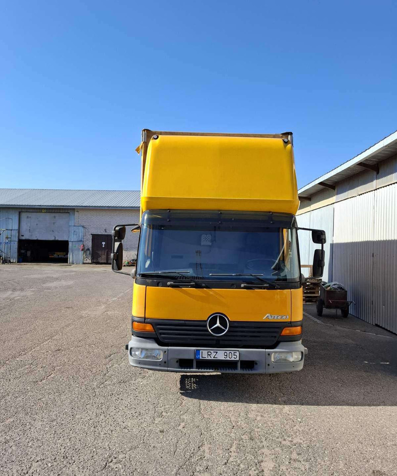 Mercedes-Benz Atego - Camión lona: foto 1 Mercedes-Benz Atego - Camión lona: foto 1